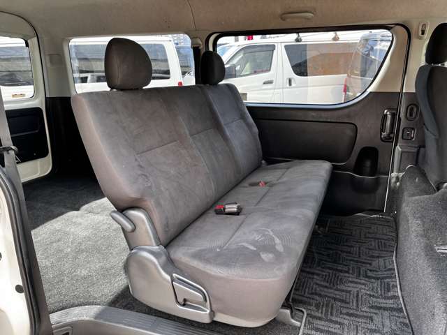 トヨタ ハイエースバン ２．７ スーパーＧＬ ワイド ロング ミドルルーフ R2年 (関東) 99