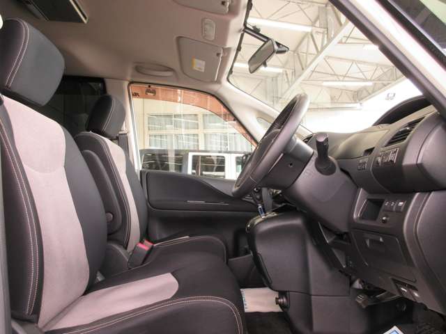 日産 セレナ ２．０ ライダー H23年 (関東) 99