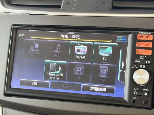 日産 シルフィ １．８ Ｘ H27年 () 99