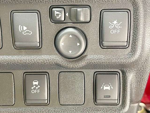 日産 ノート １．２ Ｅ－ＰＯＷＥＲ メダリスト H30年 (関東) 99