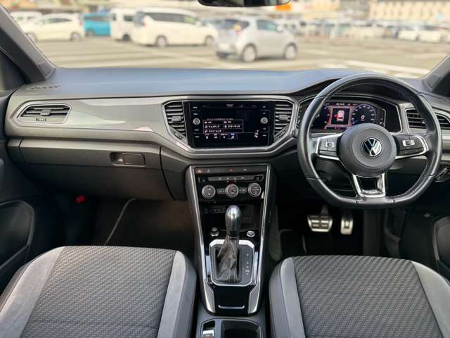 フォルクスワーゲン Ｔ－ＲＯＣ ＴＤＩ Ｒライン ディーゼルターボ R3年 () 99
