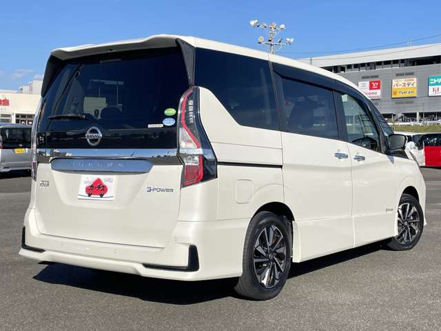 日産 セレナ １．２ Ｅ－ＰＯＷＥＲ ハイウェイスター Ｖ R1年 (近畿) 99