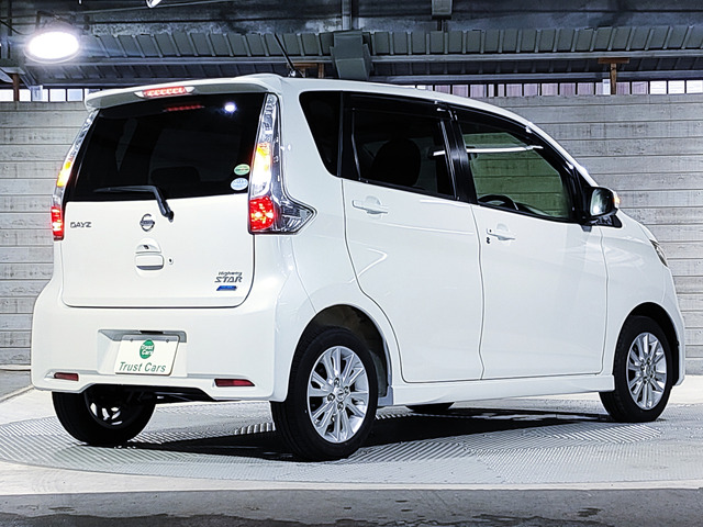 日産 デイズ ６６０ ハイウェイスターＸ H26年 () 99