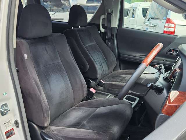 トヨタ ヴェルファイア ２．４Ｚ　プラチナセレクション H22年 (近畿) 99