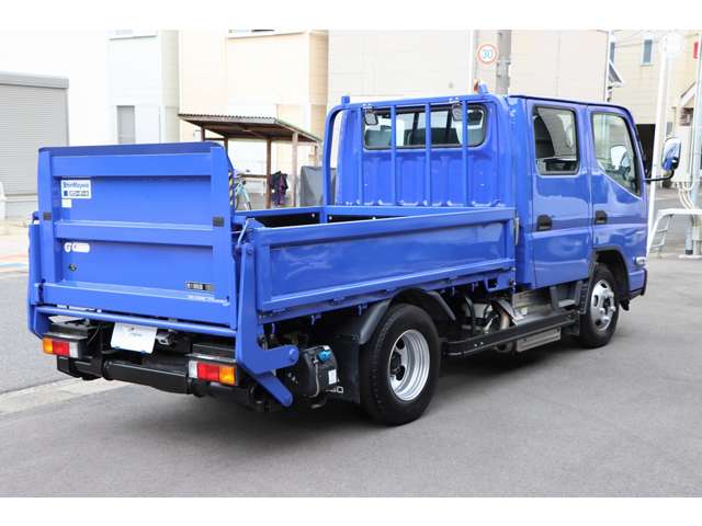三菱フソウ キャンター ３．０ ダブルキャブ 全低床 ディーゼルターボ ４ＷＤ R6年 (近畿) 99
