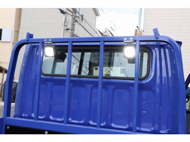 三菱フソウ キャンター ３．０ ダブルキャブ 全低床 ディーゼルターボ ４ＷＤ R6年 (近畿) 99