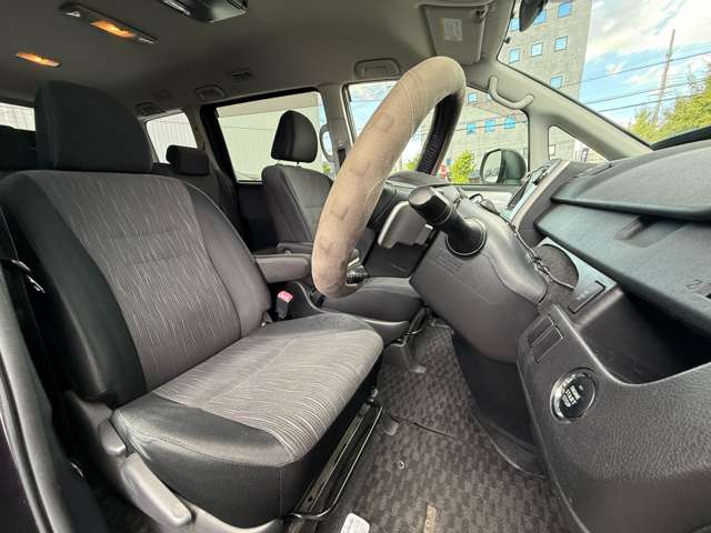 トヨタ ヴォクシー ２．０ ＺＳ H22年 (近畿) 99