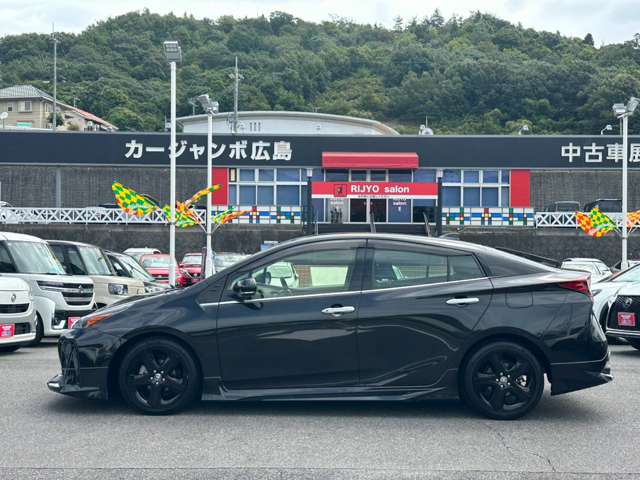 トヨタ プリウス １．８ Ｓ ツーリングセレクション ブラックエディション R3年 (中国) 99