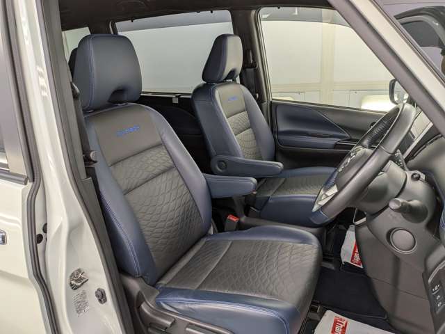 日産 セレナ ２．０ ＡＵＴＥＣＨ セーフティパッケージ ４ＷＤ R4年 () 99