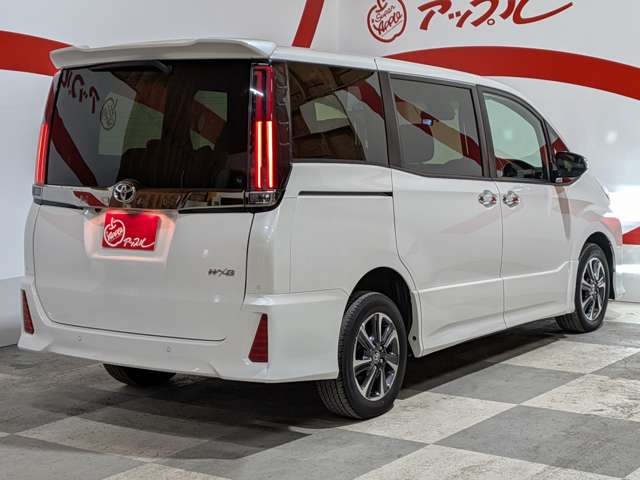 トヨタ ノア ２．０ ＳＩ ＷＸＢＩＩＩ ４ＷＤ R3年 () 99