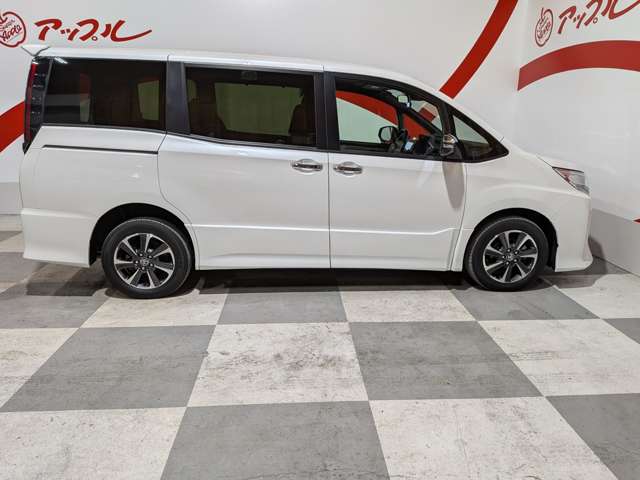 トヨタ ノア ２．０ ＳＩ ＷＸＢＩＩＩ ４ＷＤ R3年 () 99