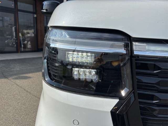 ホンダ Ｎ　ＢＯＸ カスタム ６６０ ターボ ブラック スタイル R8年 (四国) 99