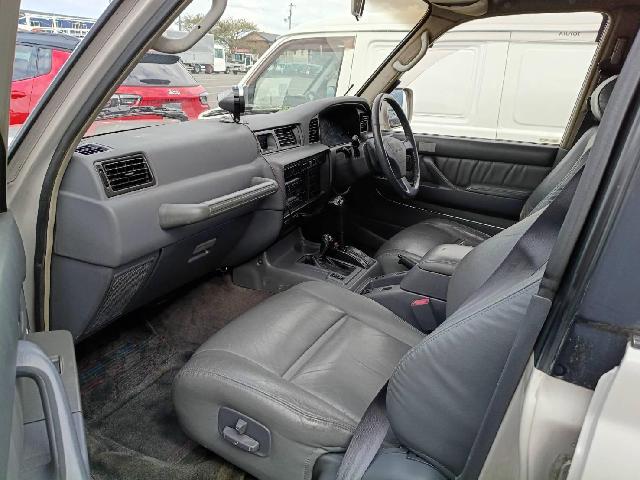 トヨタ ランドクルーザーバン ４．２ ＶＸリミテッド ディーゼルターボ ４ＷＤ H7年 () 99