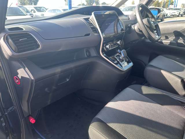 日産 セレナ １．２ Ｅ－ＰＯＷＥＲ ハイウェイスター Ｖ R2年 (関東) 99