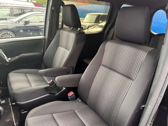 トヨタ ヴォクシー ２．０ ＺＳ 煌 H30年 (関東) 99