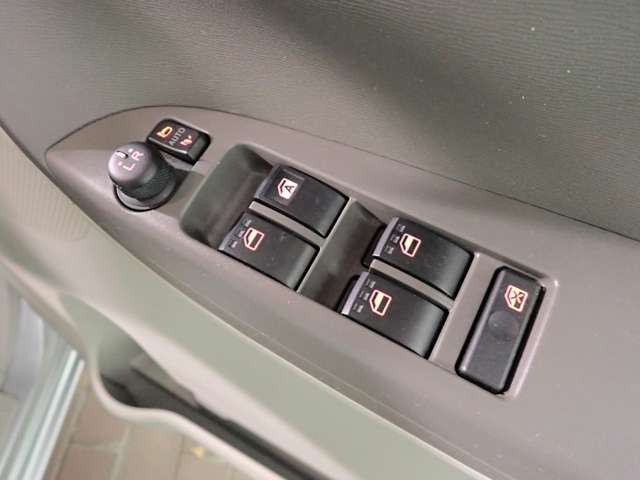 ダイハツ タント ６６０ Ｘ リミテッド ＳＡＩＩＩ H30年 (近畿) 99