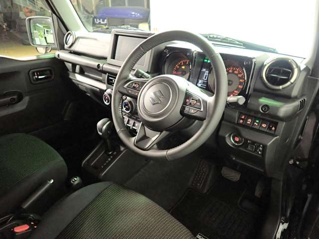 スズキ ジムニー　ノマド １．５ ＦＣ ４ＷＤ R8年 () 99