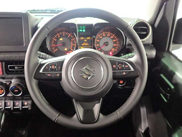 スズキ ジムニー　ノマド １．５ ＦＣ ４ＷＤ R8年 () 99