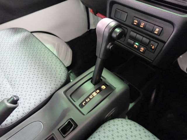 日産 クリッパートラック ６６０ ＤＸ R8年 () 99
