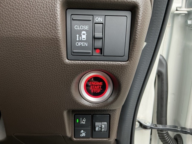 ホンダ Ｎ　ＢＯＸ ６６０ Ｌ R4年 (近畿) 99