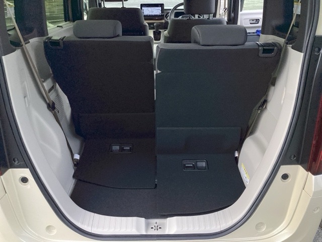 ホンダ Ｎ　ＢＯＸ ６６０ ファッションスタイル ２トーン ４ＷＤ R8年 (近畿) 99