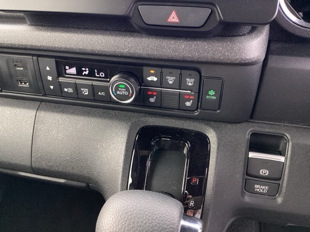 ホンダ Ｎ　ＢＯＸ カスタム ６６０ ターボ R8年 (近畿) 99