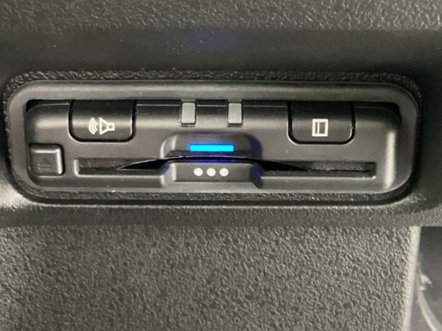 ホンダ Ｎ　ＢＯＸ カスタム ６６０ ターボ コーディネートスタイル ２トーン R8年 (近畿) 99