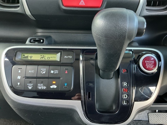 ホンダ Ｎ　ＢＯＸ ６６０ Ｇ ＳＳパッケージ H26年 (近畿) 99