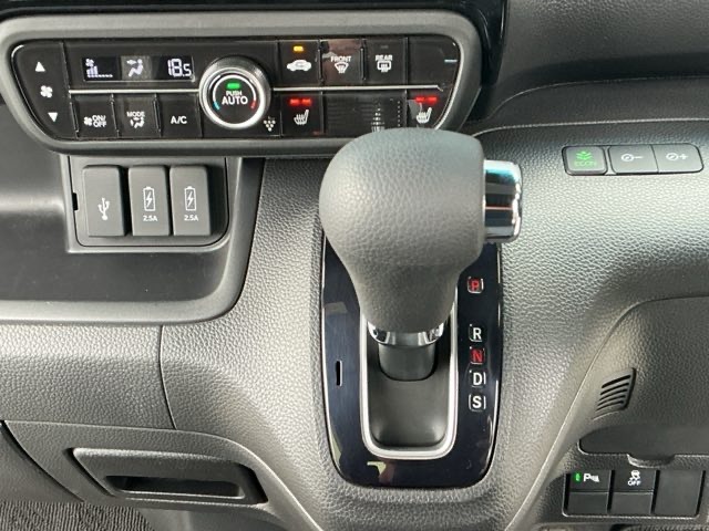 ホンダ Ｎ　ＢＯＸ カスタム ６６０ ＥＸ R3年 (近畿) 99