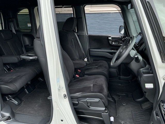 ホンダ Ｎ　ＢＯＸ カスタム ６６０ ＥＸ R3年 (近畿) 99