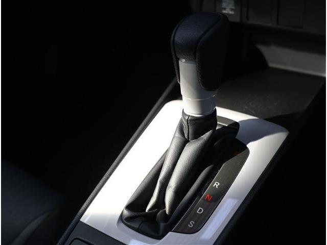ホンダ フィット １．５ ベーシック ４ＷＤ R7年 () 99