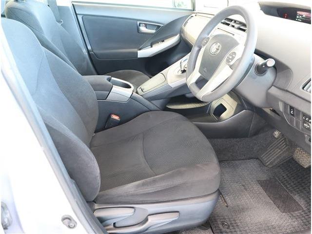 トヨタ プリウス １．８ Ｓ H25年 (東海) 99