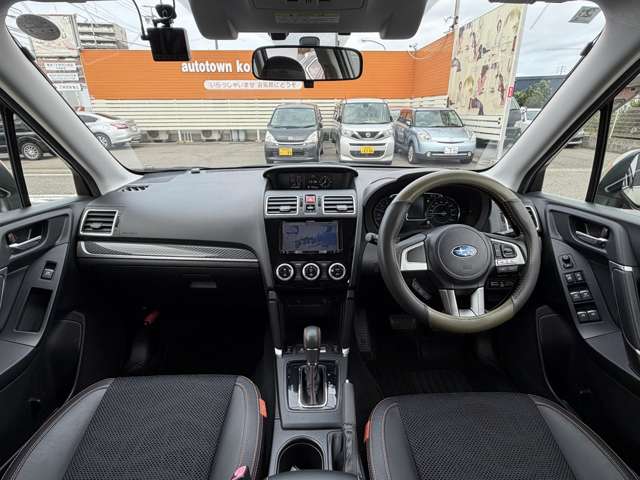スバル フォレスター ２．０ エックスブレイク ４ＷＤ H28年 () 99