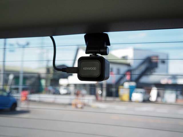 トヨタ プリウスΑ １．８ Ｇ ツーリングセレクション スカイライトパッケージ H24年 (東海) 99