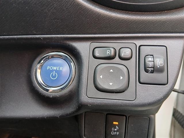 トヨタ アクア １．５ Ｇ H26年 (東海) 99