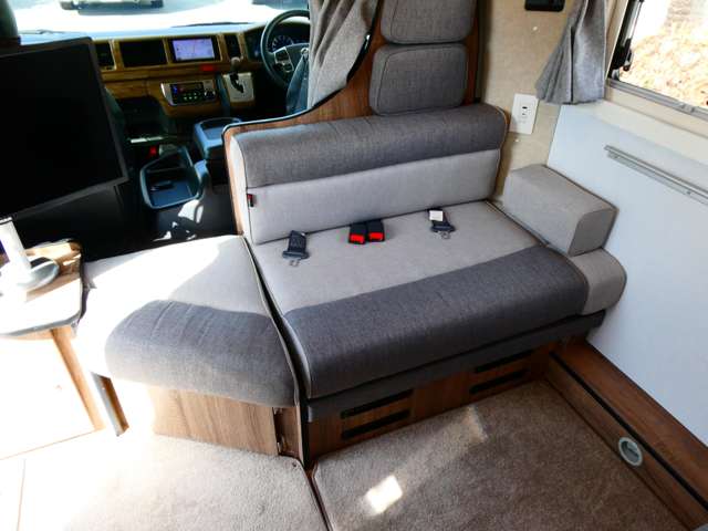 トヨタ ハイエースバン ファンルーチェ R5年 () 99