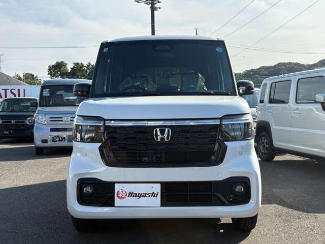 ホンダ Ｎ　ＢＯＸ カスタム ６６０ ブラック スタイル R8年 () 99