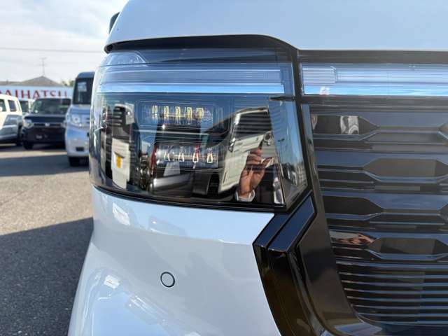 ホンダ Ｎ　ＢＯＸ カスタム ６６０ ブラック スタイル R8年 () 99