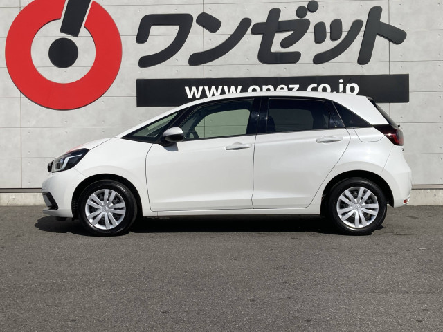 ホンダ フィット　ハイブリッド １．５ Ｅ：ＨＥＶ ベーシック R4年 (四国) 99