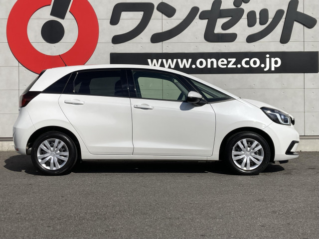 ホンダ フィット　ハイブリッド １．５ Ｅ：ＨＥＶ ベーシック R4年 (四国) 99