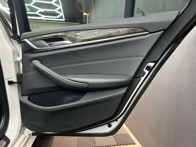 ＢＭＷ ５シリーズ ５２３Ｉ Ｍスポーツ R1年 (関東) 99