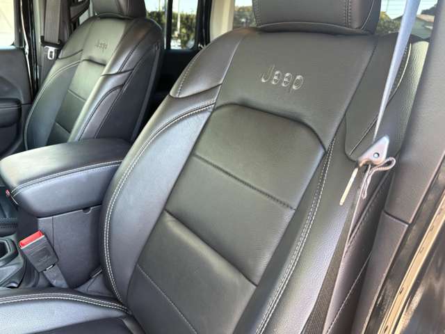 ジープ ラングラー　アンリミテッド アンリミテッド サハラ ３．６Ｌ ４ＷＤ R1年 (関東) 99