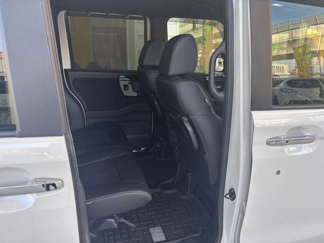 ホンダ Ｎ　ＢＯＸ カスタム ６６０ Ｌ ターボ R4年 (九州・沖縄) 99