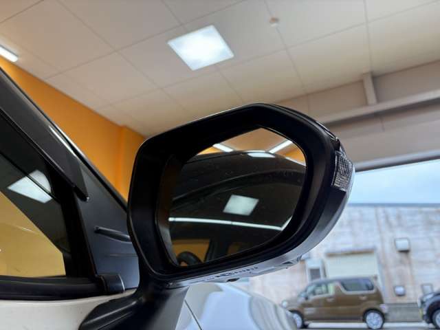 トヨタ ヤリスクロス　ハイブリッド １．５ ハイブリッド Ｚ Ｅ－ＦＯＵＲ ４ＷＤ R2年 () 99