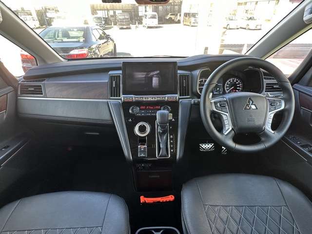 三菱 デリカ　Ｄ：５ ２．２ Ｐ ディーゼルターボ ４ＷＤ R7年 () 99