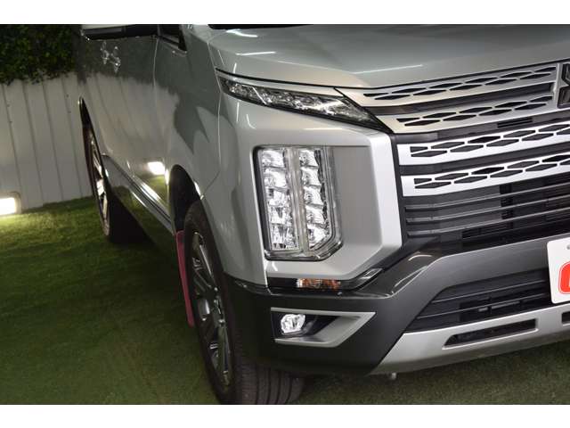 三菱 デリカ　Ｄ：５ ２．２ Ｇ パワーパッケージ ディーゼルターボ ４ＷＤ R1年 () 99
