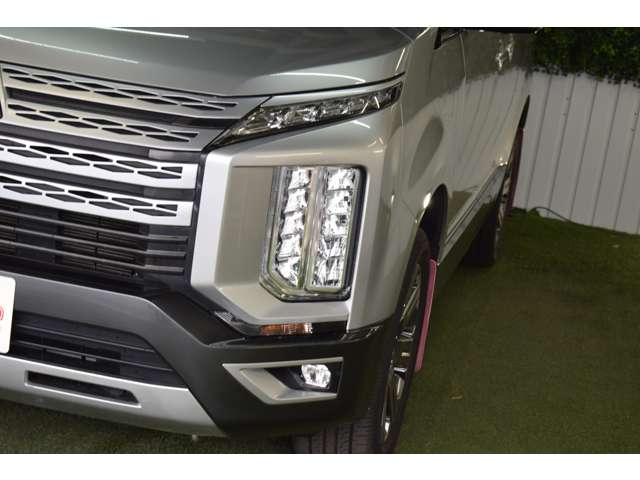 三菱 デリカ　Ｄ：５ ２．２ Ｇ パワーパッケージ ディーゼルターボ ４ＷＤ R1年 () 99