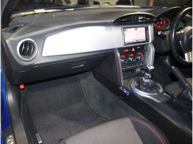 スバル ＢＲＺ ２．０ Ｓ H25年 (関東) 99
