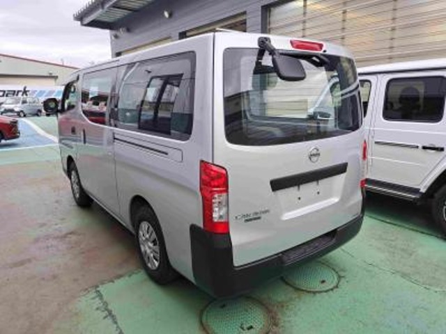 日産 ＮＶ３５０キャラバン ２．５ ＤＸ ロングボディ ディーゼルターボ ４ＷＤ R3年 () 99