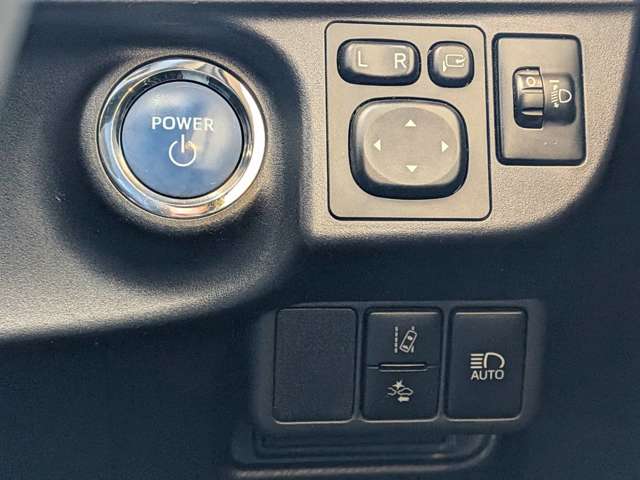 トヨタ アクア １．５ Ｓ スタイルブラック H28年 (甲信越・北陸) 99
